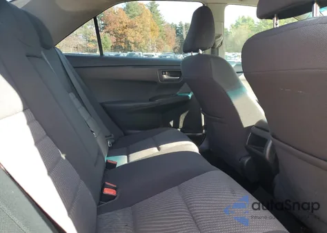 2017 Toyota Camry Le z USA, uszkodzony, nr VIN 4T1BF1FK4HU300176